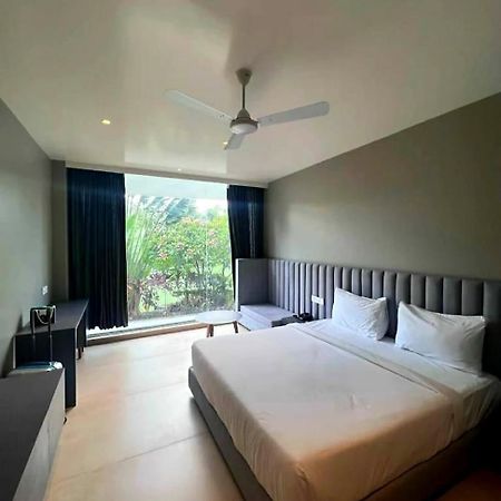 The Democracy Hotel & Resorts 纳西克 外观 照片