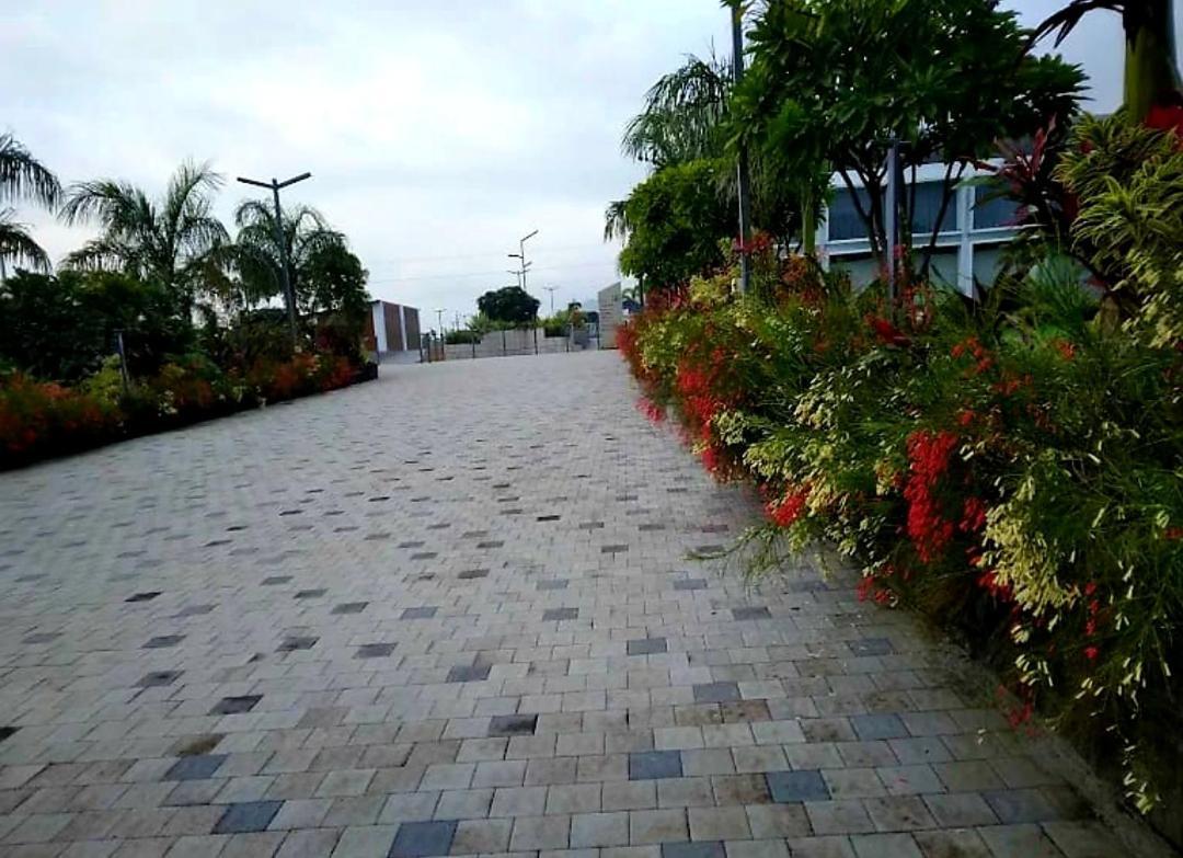 The Democracy Hotel & Resorts 纳西克 外观 照片